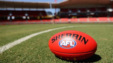 explicit images of afl players|AFL rocked by nude photo scandal with pics of more。